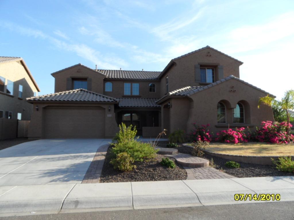 5540 W Molly Ln., Phoenix, AZ 85083