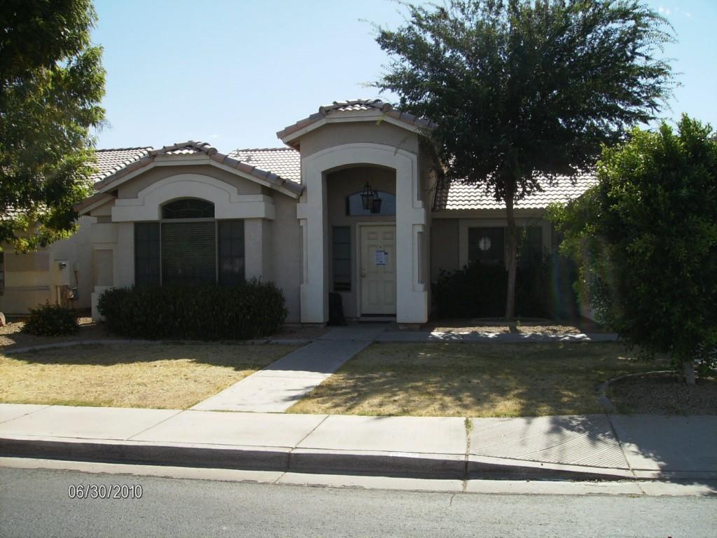 522 N Falcon Dr., Gilbert, AZ 85234