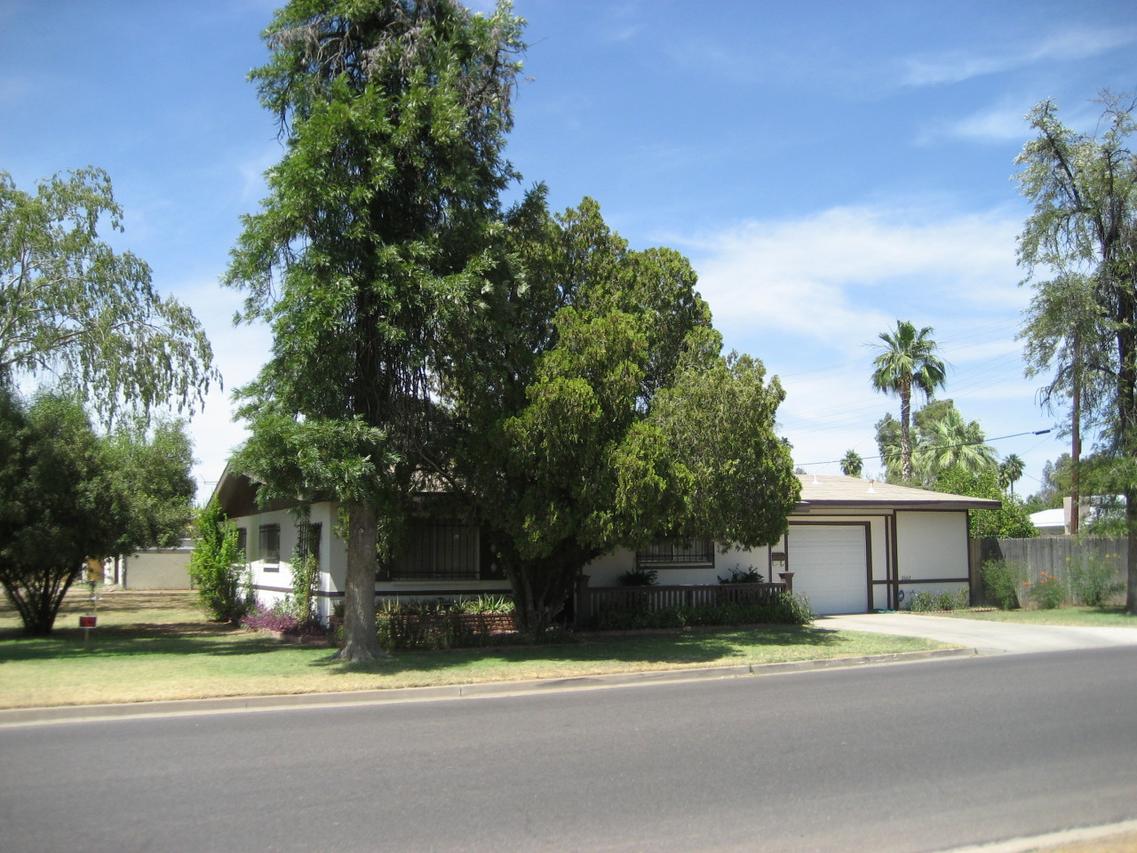 2602 E Cambridge Ave., Phoenix, AZ 85008