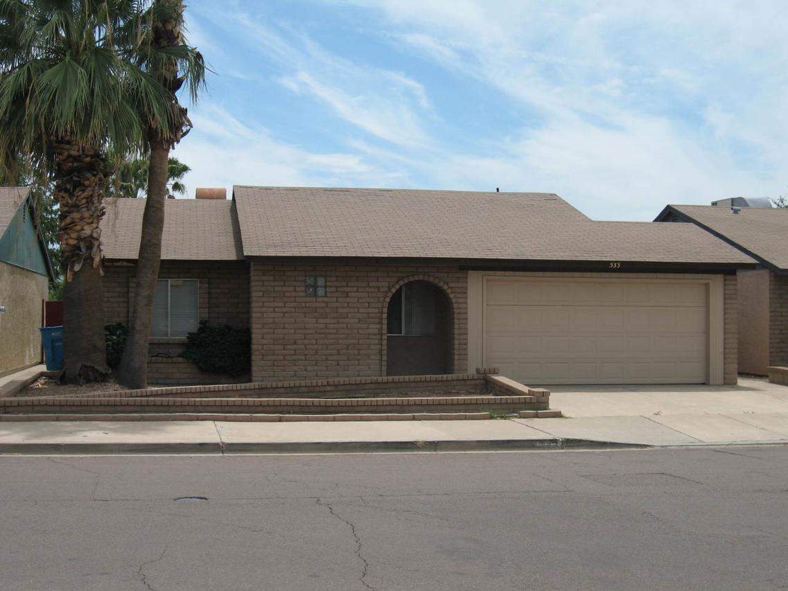 533 E Behrend Dr., Phoenix, AZ 85024