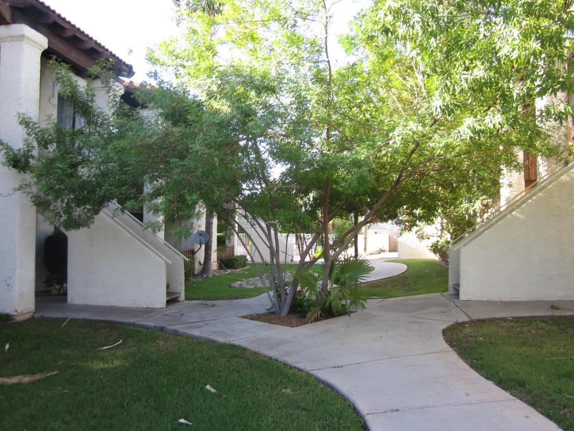 3102 E Clarendon Ave. #206, Phoenix, AZ 85016