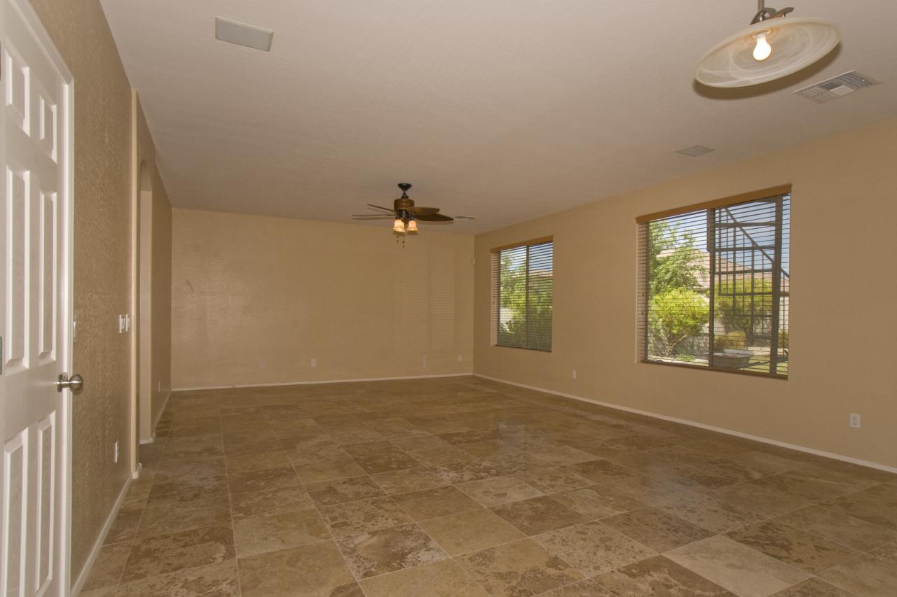 9907 S 43rd Ln., Laveen, AZ 85339