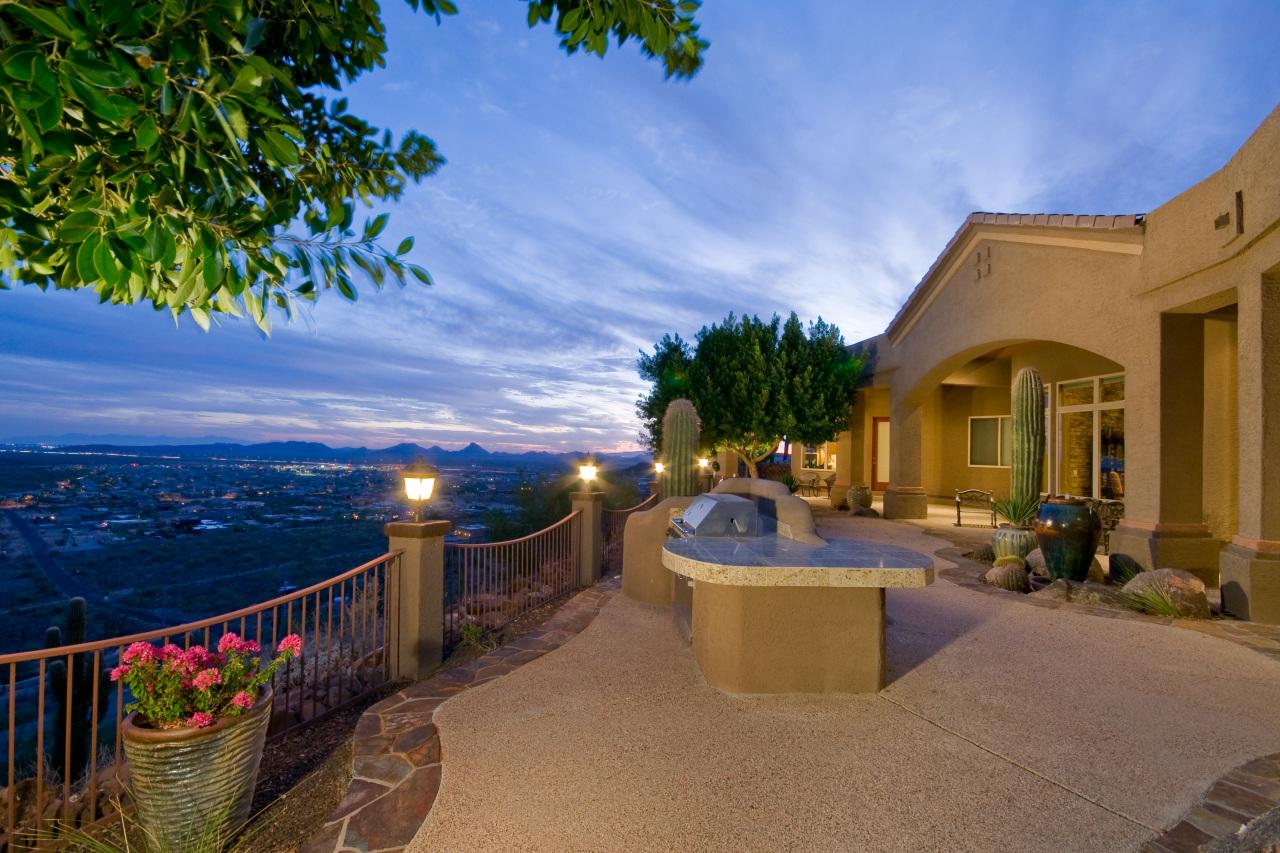 2880 W Maddock Rd., Phoenix, AZ 85086