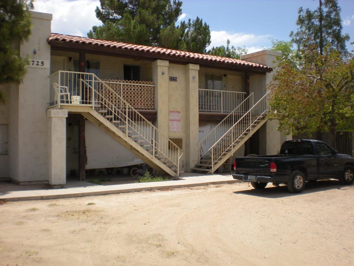 2725 E Beck Ln., Phoenix, AZ 85032