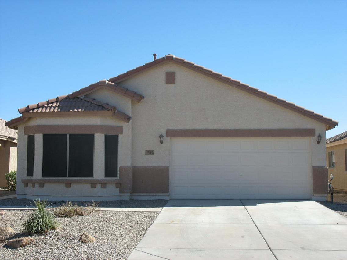 1347 E Vernoa St., San Tan Valley, AZ 85140