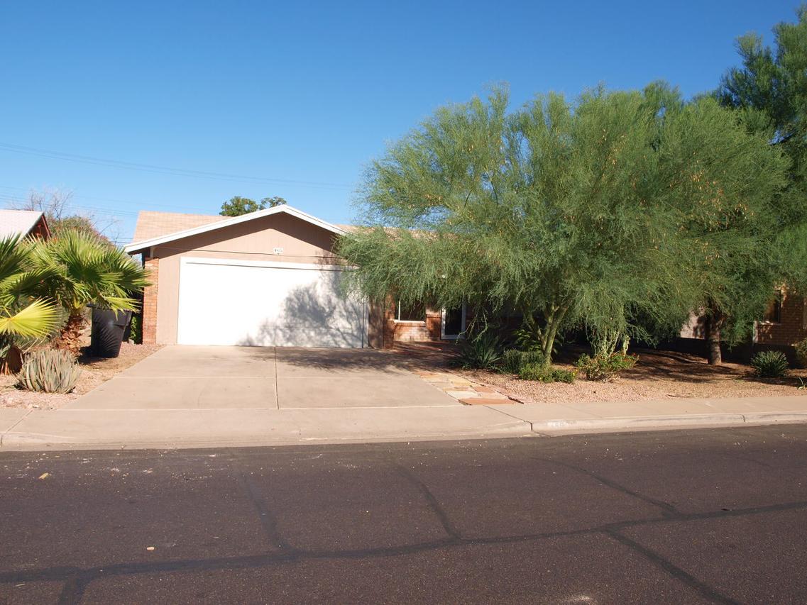 465 S Pioneer, Mesa, AZ 85204