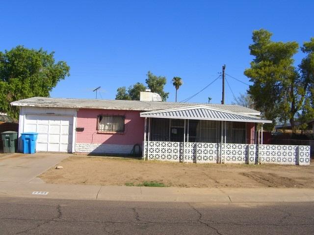 7704 W Crittenden Ln., Phoenix, AZ 85033