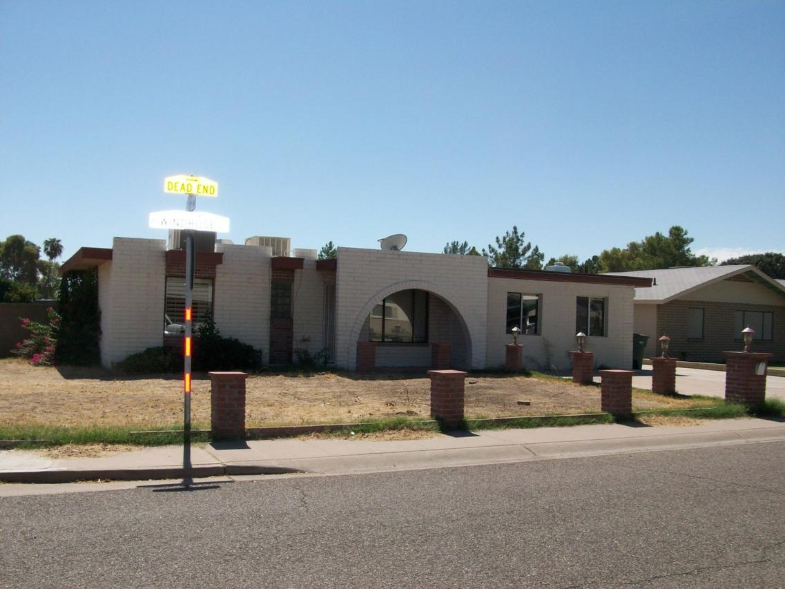 2301 W Windrose Dr., Phoenix, AZ 85029