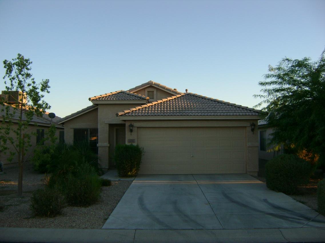 1131 E Santa Fiore St., San Tan Valley, AZ 85140