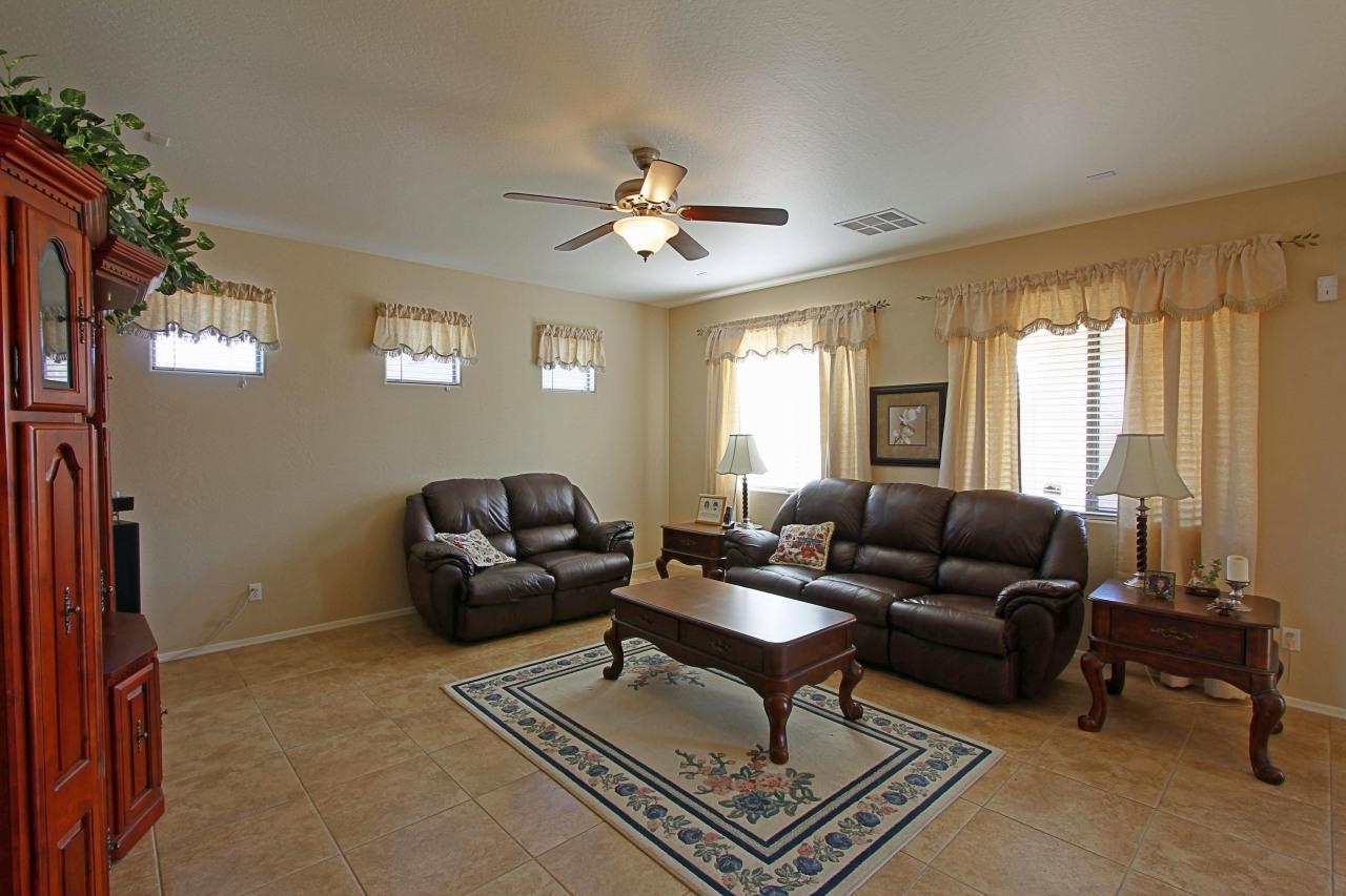 6509 S 68th Glen, Laveen, AZ 85339