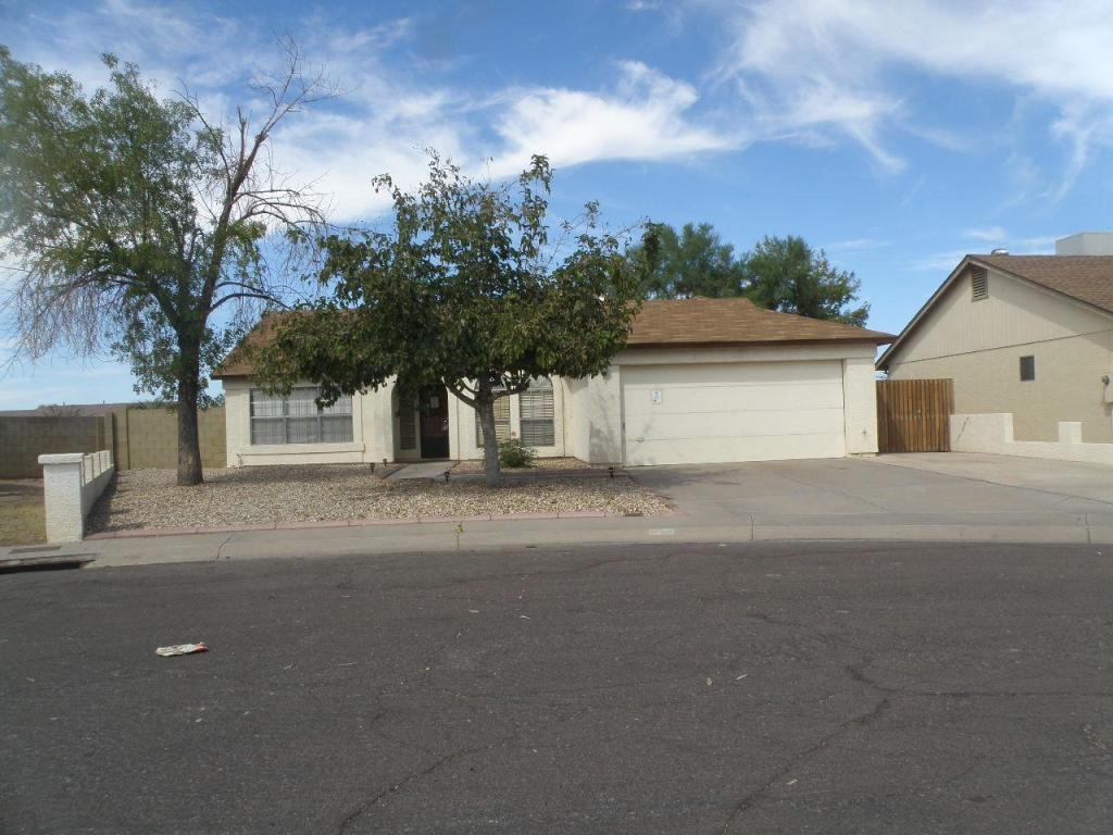 8018 W Denton Ln., Glendale, AZ 85303