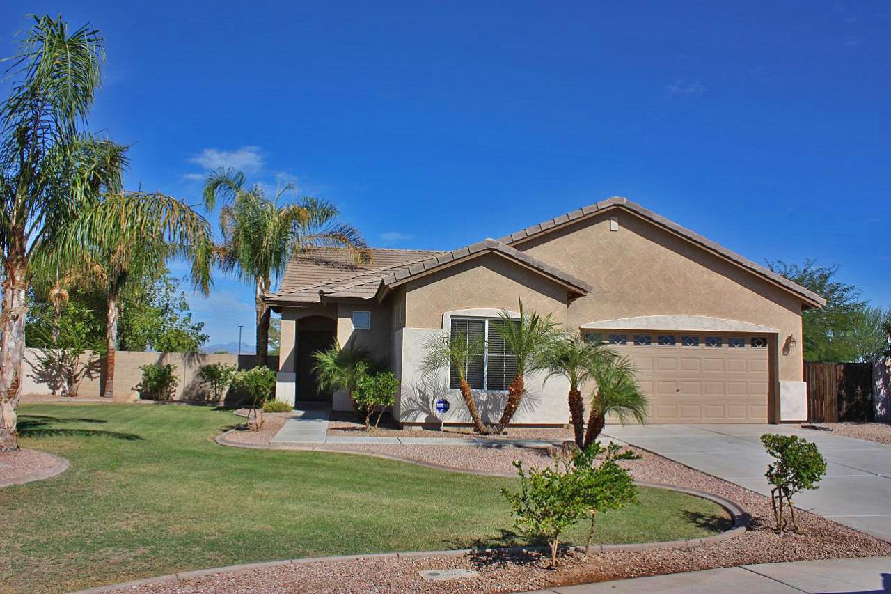 1669 S Peppertree Dr., Gilbert, AZ 85295