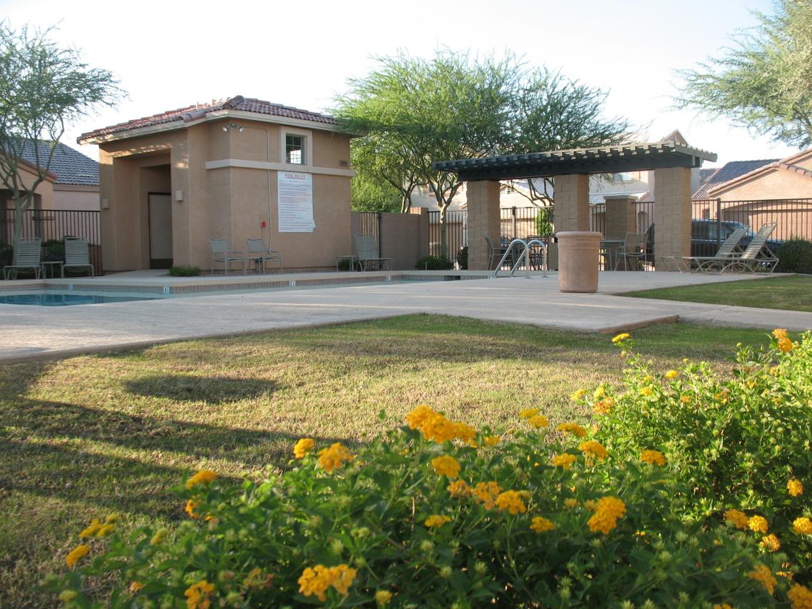 10653 N 70th Ave., Peoria, AZ 85345