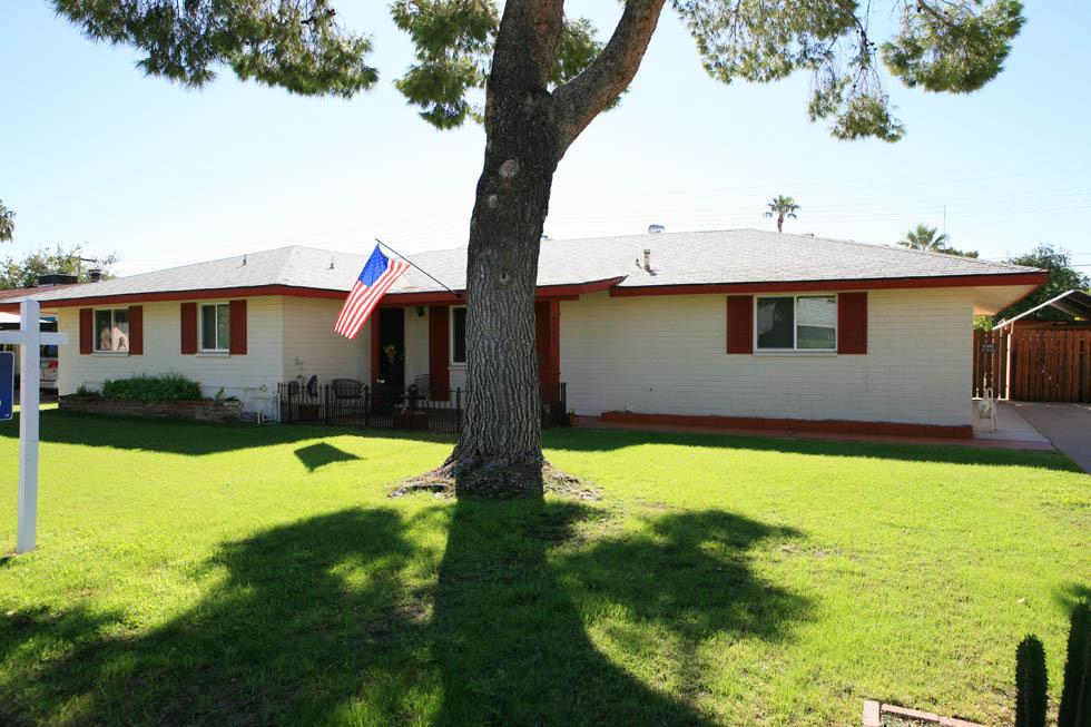 8325 E Meadowbrook Ave., Scottsdale, AZ 85251