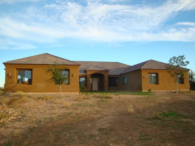 1517 E Red Range Way, Phoenix, AZ 85085