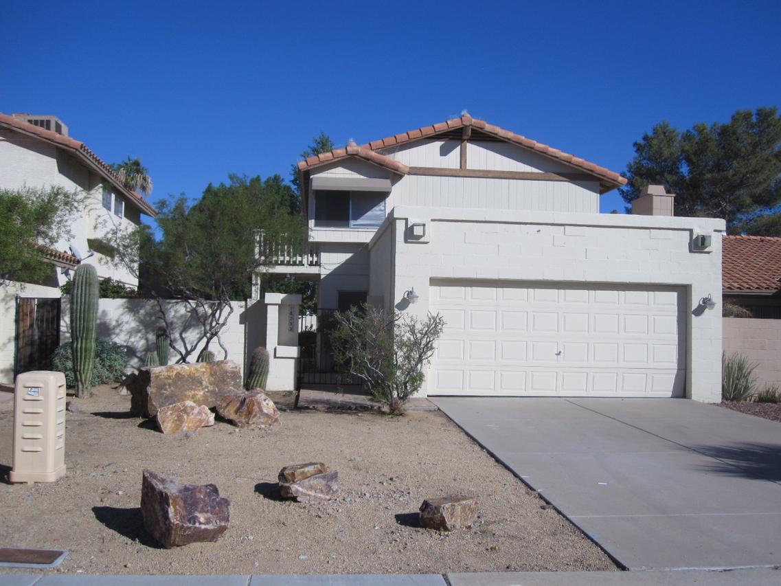 18233 N 16th Way, Phoenix, AZ 85022