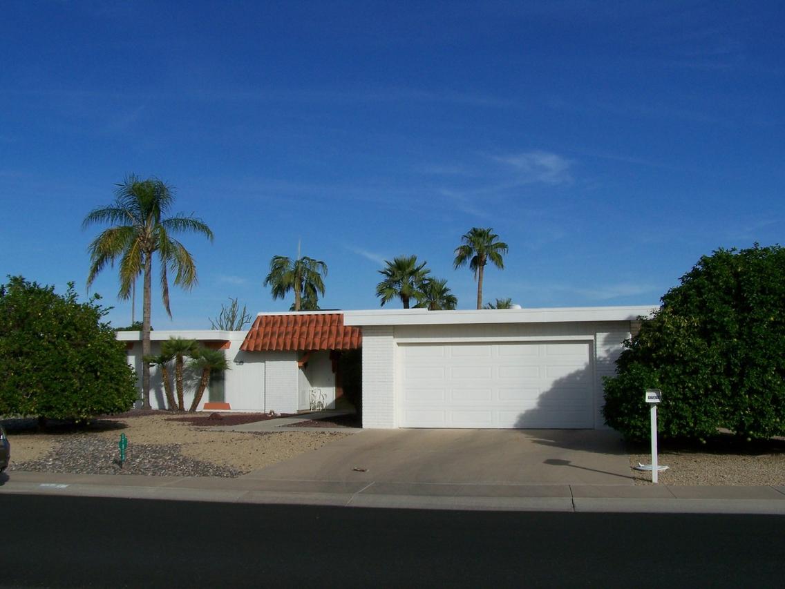 17813 N Willowbrook Dr., Sun City, AZ 85373