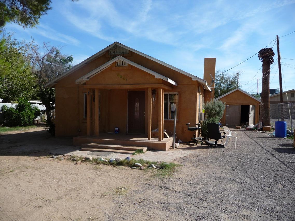 5631 S 8th St., Phoenix, AZ 85040