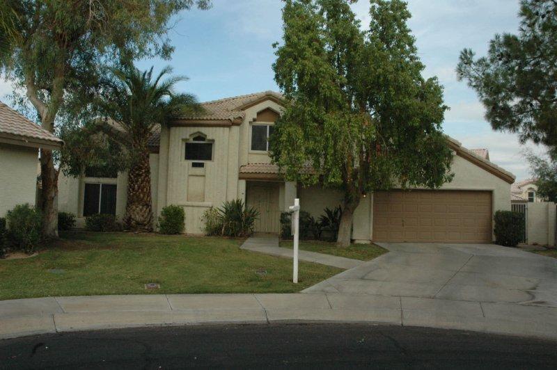 8912 W Acapulco Ln., Peoria, AZ 85381