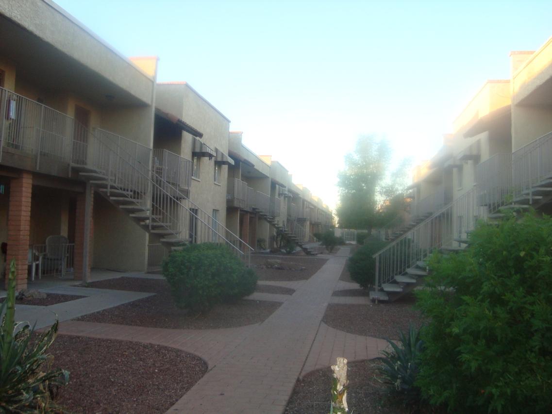 3010 W Camelback Rd. #208, Phoenix, AZ 85017