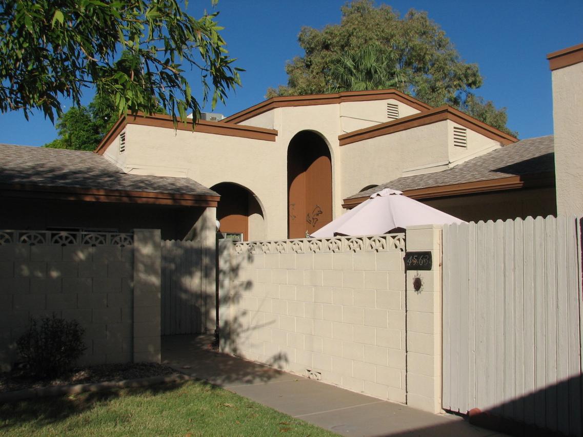 4559 W Continental Dr., Glendale, AZ 85308