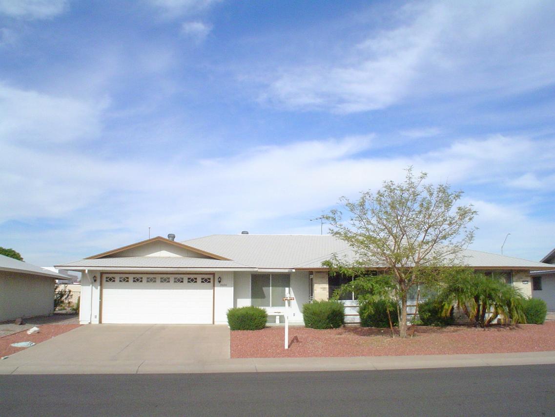 10124 W Pine Springs Dr., Sun City, AZ 85373