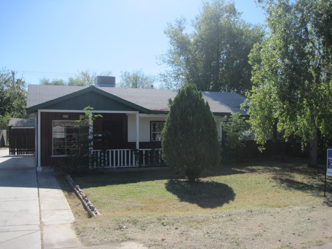 2107 W Hazelwood St., Phoenix, AZ 85015