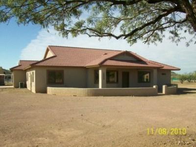 38832 N 27th Ave., Phoenix, AZ 85086