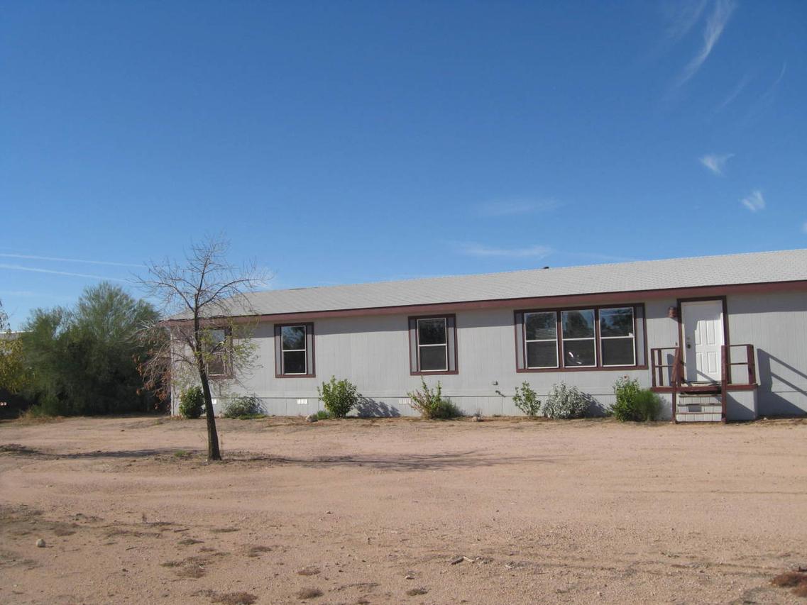 1130 N Ironwood Dr., Apache Junction, AZ 85120
