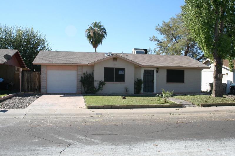 6037 W Hearn Rd., Glendale, AZ 85306