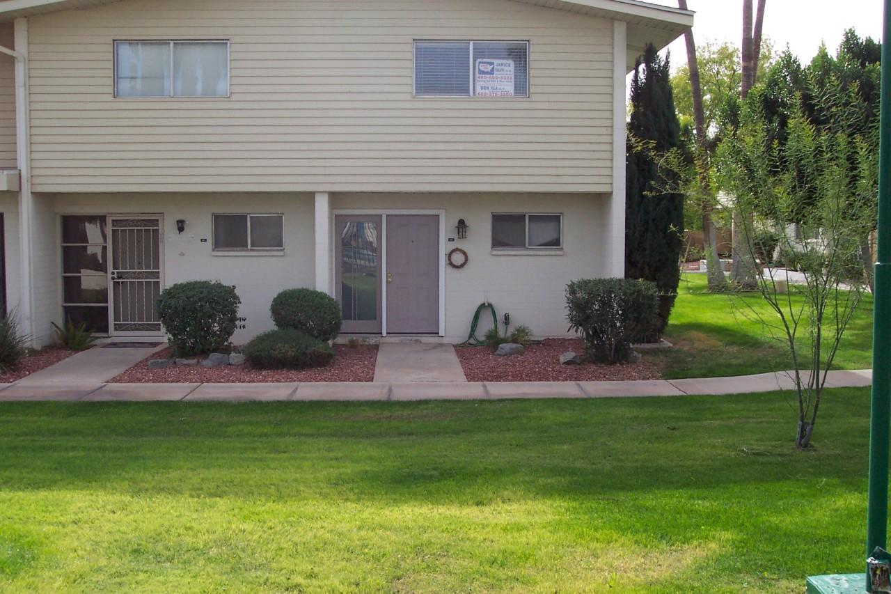 8220 E Garfield St. #M12, Scottsdale, AZ 85257