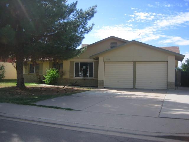 3706 S Cottonwood Dr., Tempe, AZ 85282