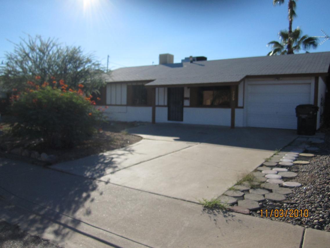 3219 E Hearn Rd., Phoenix, AZ 85032