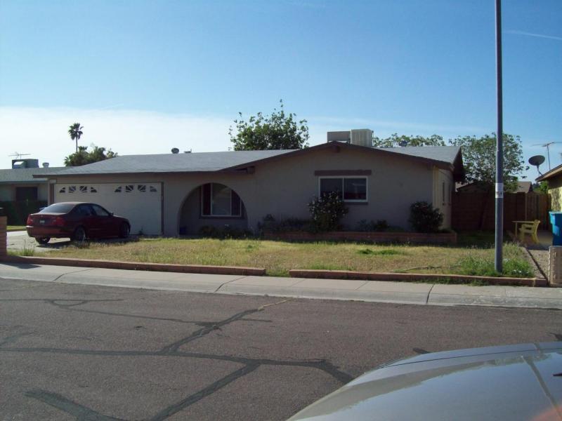 4813 W Desert Hills Dr., Glendale, AZ 85304