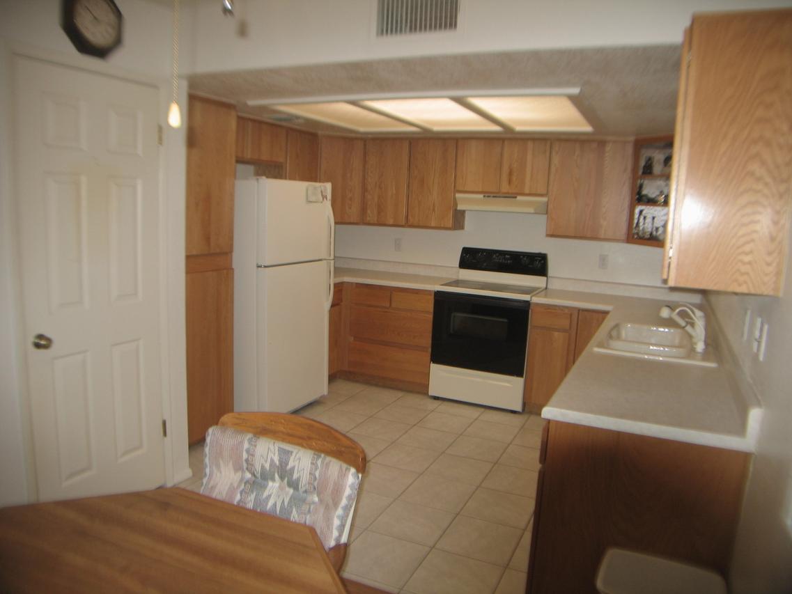 12222 N Paradise Village Pkwy. #215, Phoenix, AZ 85032