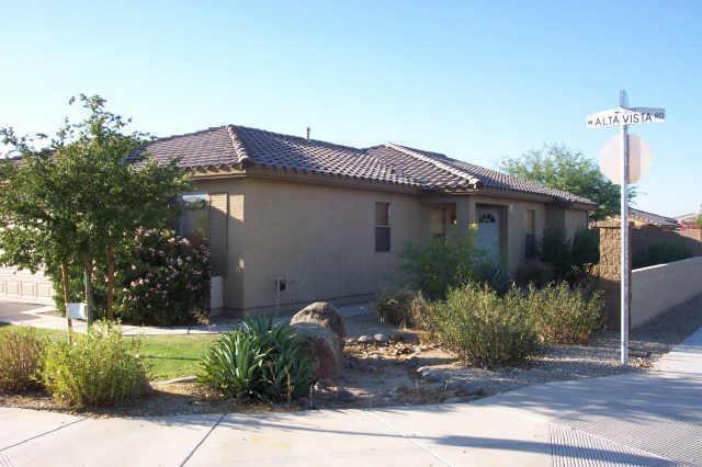 2106 W Alta Vista Rd., Phoenix, AZ 85041