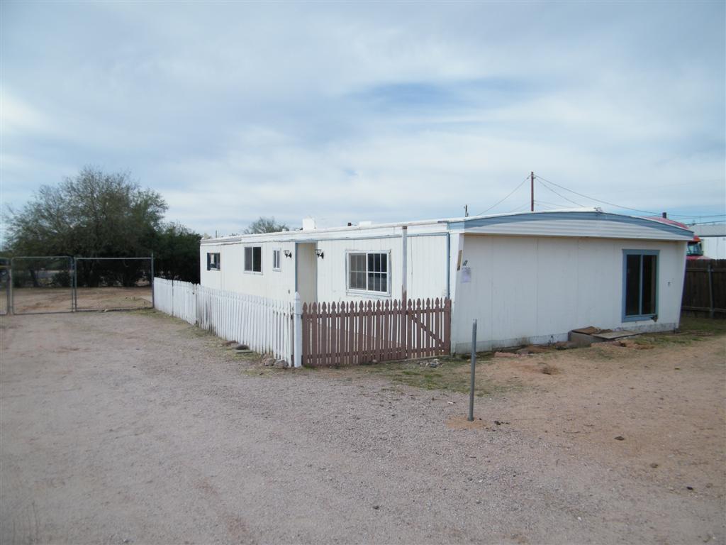 1724 N Main Dr., Apache Junction, AZ 85120