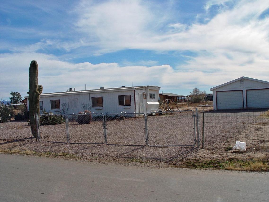 51013 W Church St., Aguila, AZ 85320