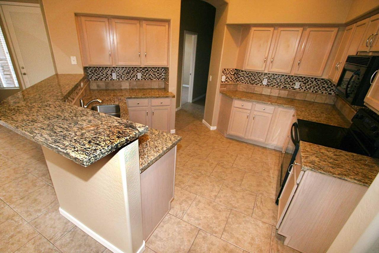 2018 E Beautiful Ln., Phoenix, AZ 85042