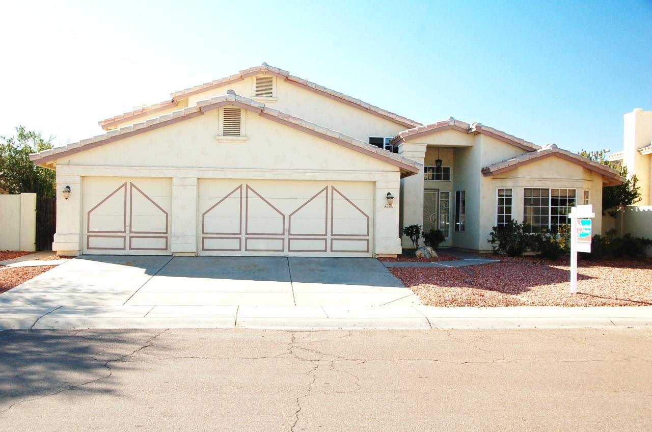 2705 E Verbena Dr., Phoenix, AZ 85048