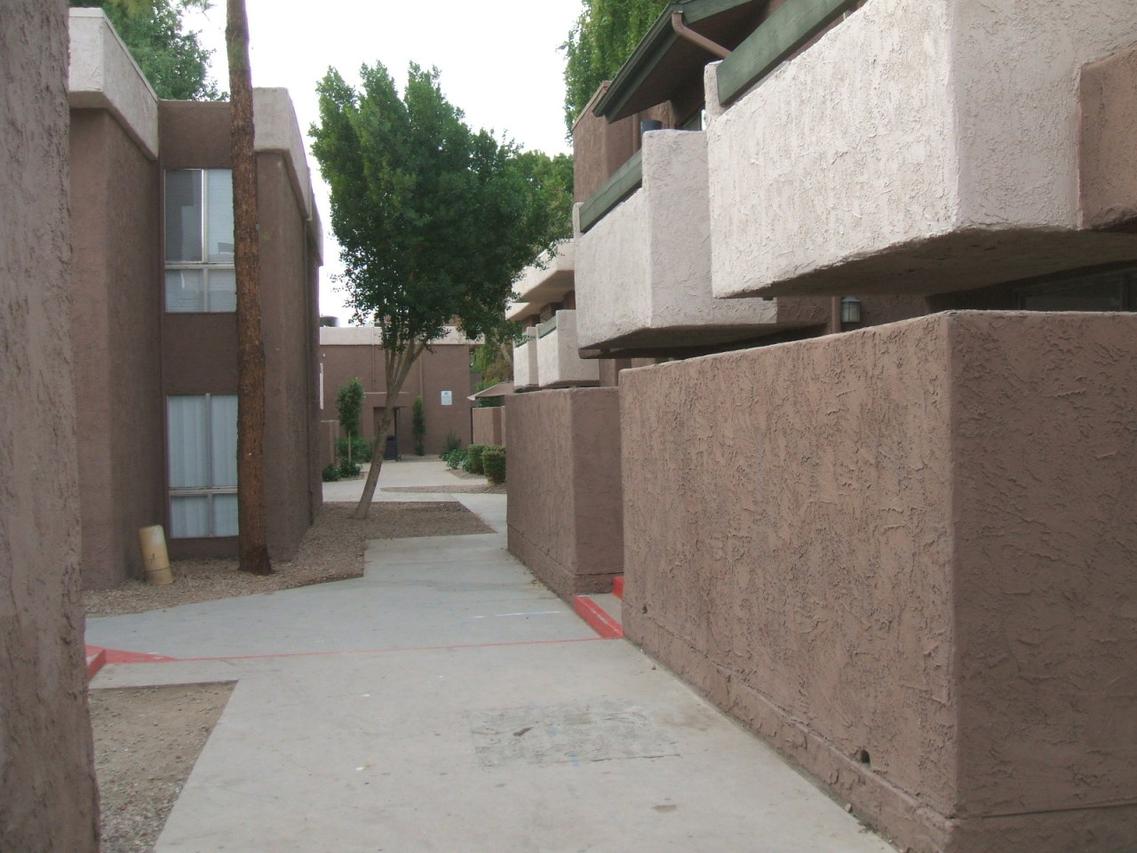 1609 W Glendale Ave. #203, Phoenix, AZ 85021