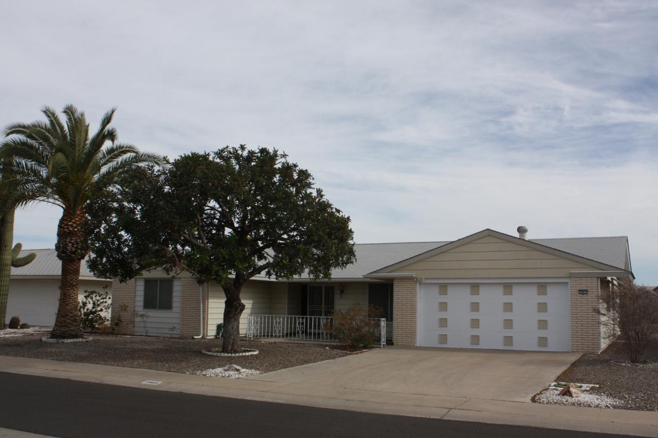 15613 N Meadow Park Dr., Sun City, AZ 85351