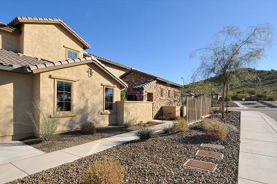 2036 W Mark Ln., Phoenix, AZ 85085