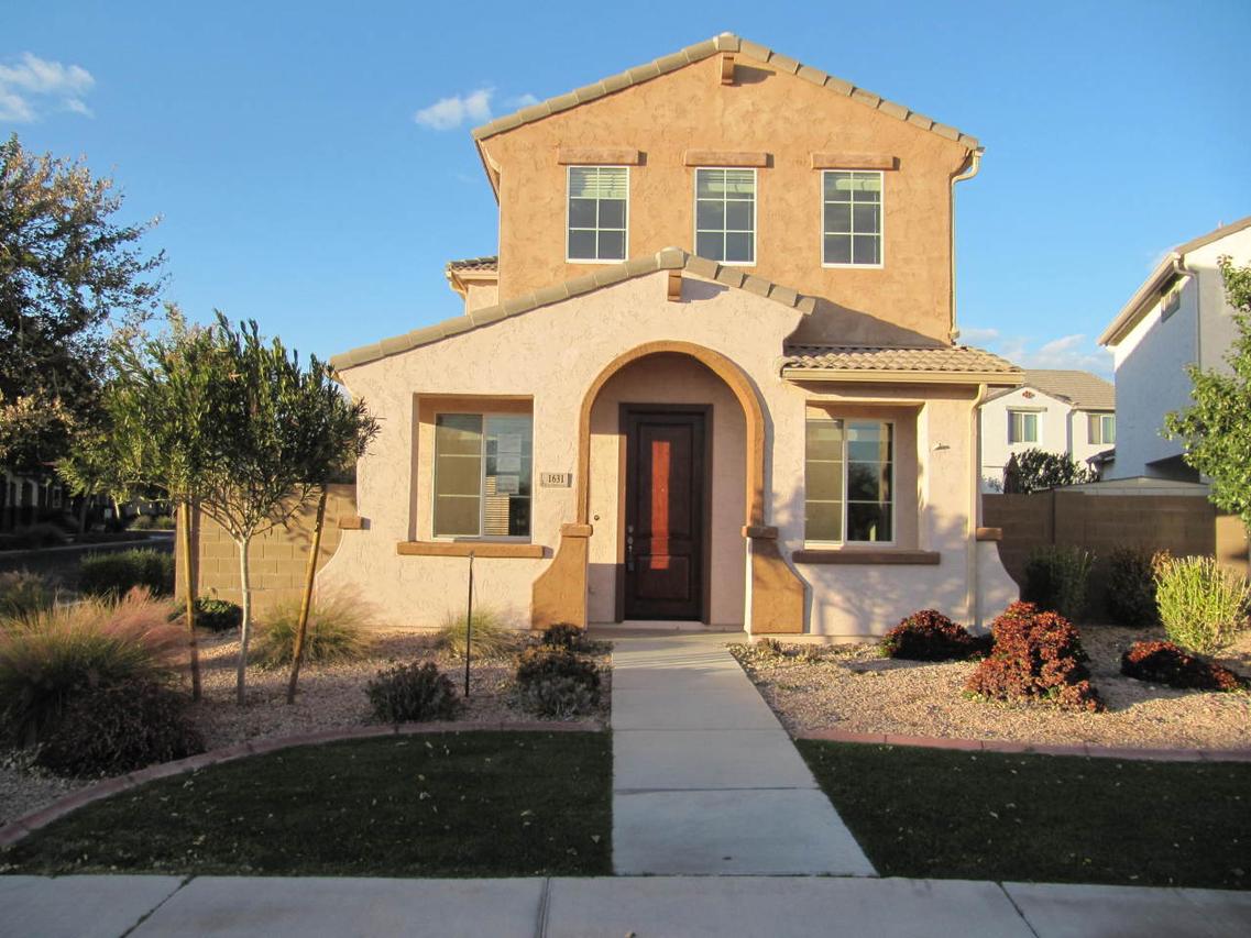 1631 S Wildrose, Mesa, AZ 85209