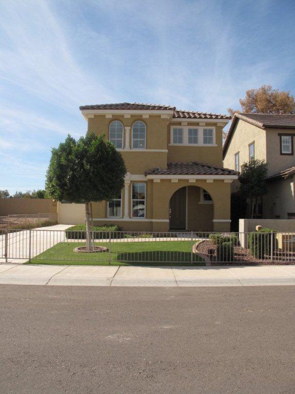 9116 S Roberts Rd., Tempe, AZ 85284