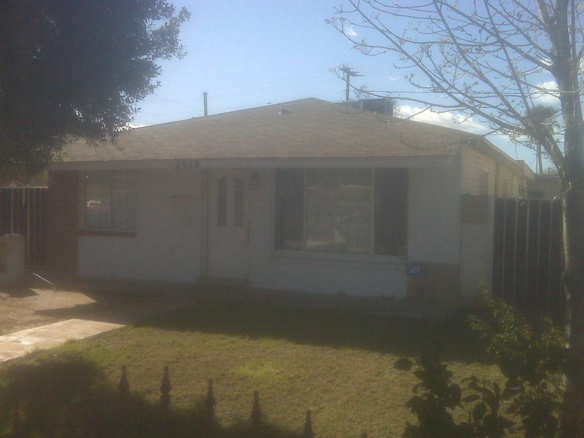 2918 N 15th Ave., Phoenix, AZ 85015