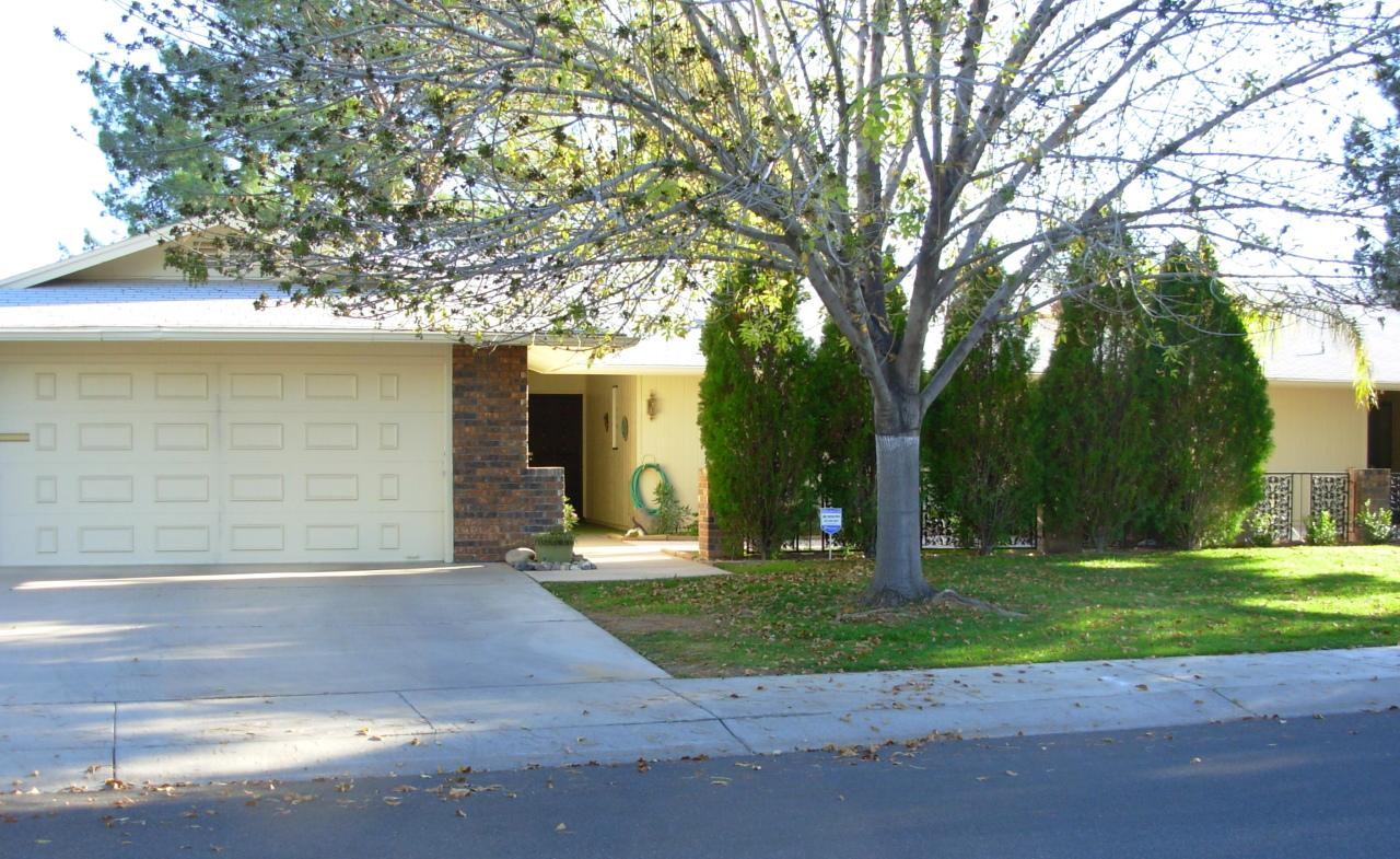 19017 N Signal Butte Cir., Sun City, AZ 85373