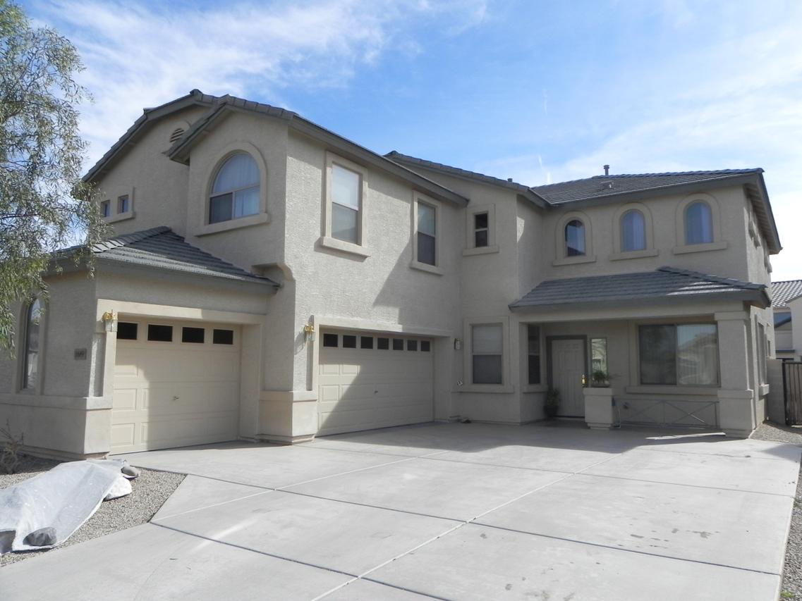 1689 E Debbie Dr., San Tan Valley, AZ 85140