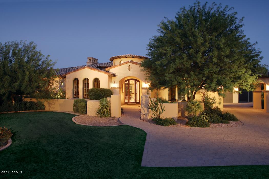 8133 N Ridgeview Dr., Paradise Valley, AZ 85253