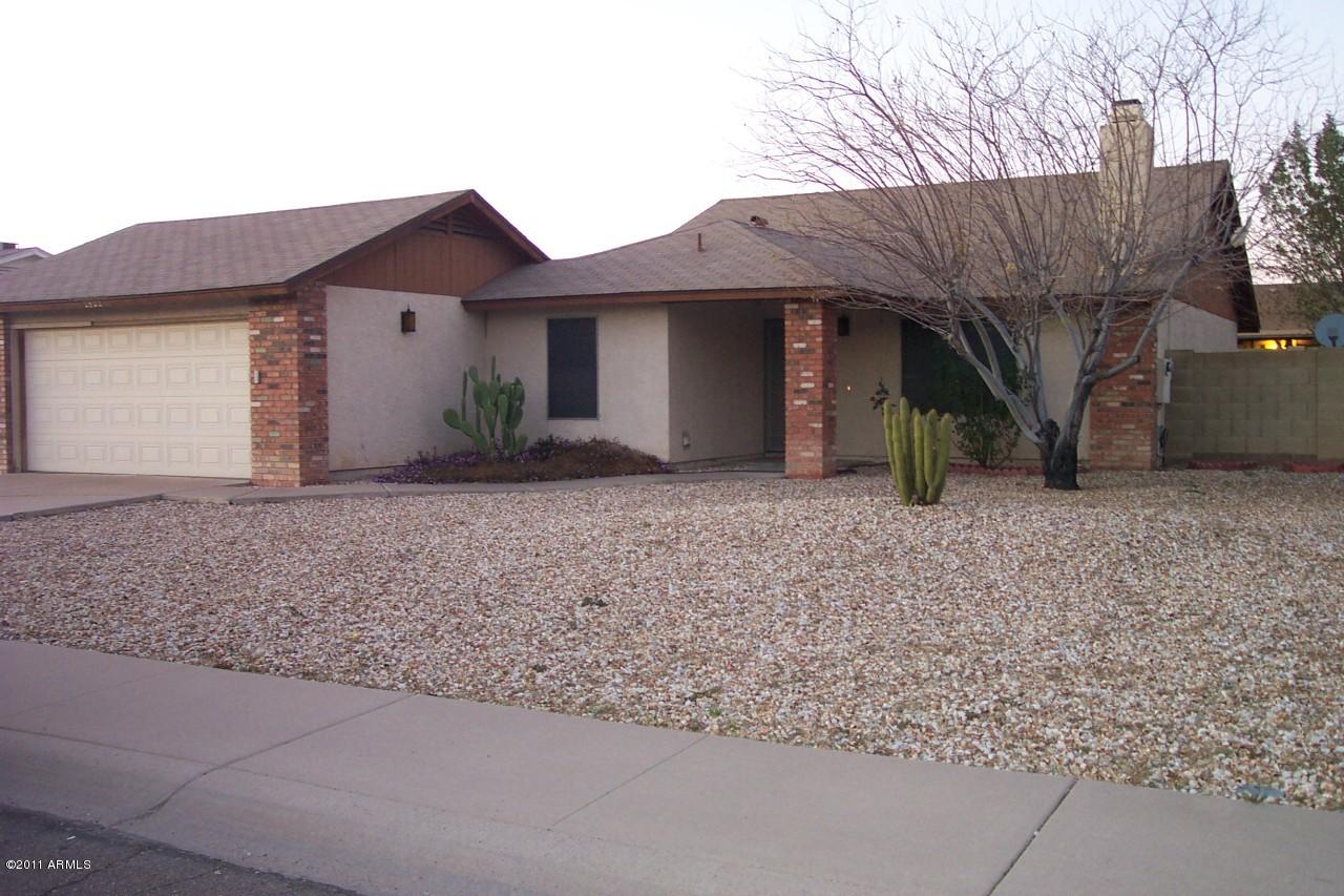 2822 W Villa Maria Dr., Phoenix, AZ 85053